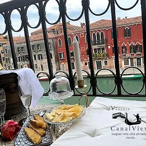 Canal View Veneza